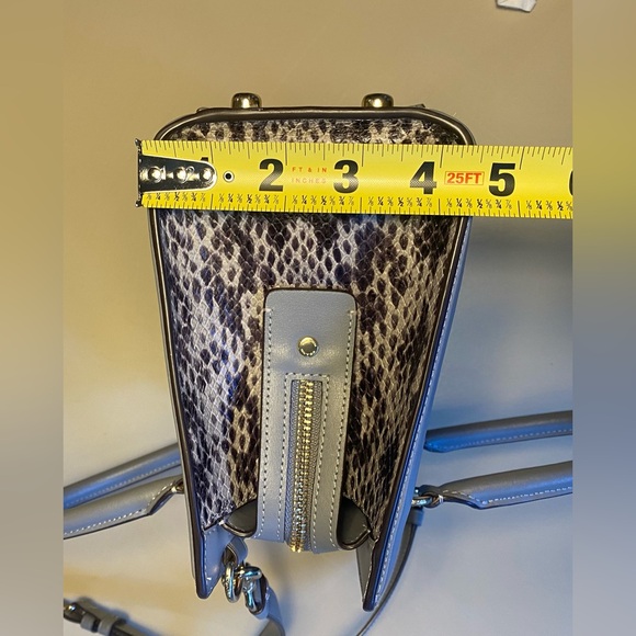 Coach Grace Pebble Carryall in Granite/Gold
Carriage Logo Gorgeous EUC - Picture 13 of 16